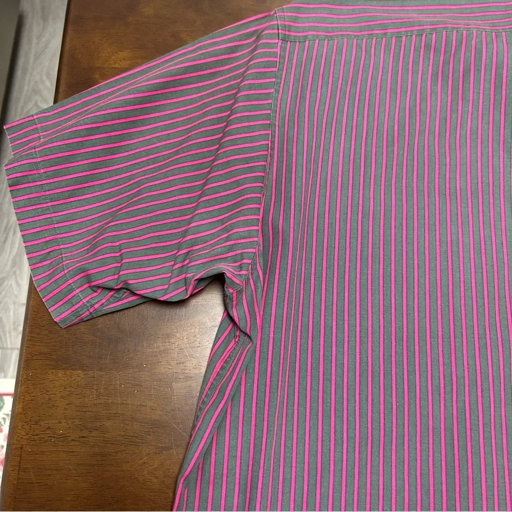 J. Crew Always Striped Short Sleeve Button down Shirt in Pink Green Men’s Size M